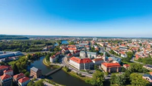 Autobus z polskimi pasażerami jadący autostradą ku Wenecji z Alpami w tle